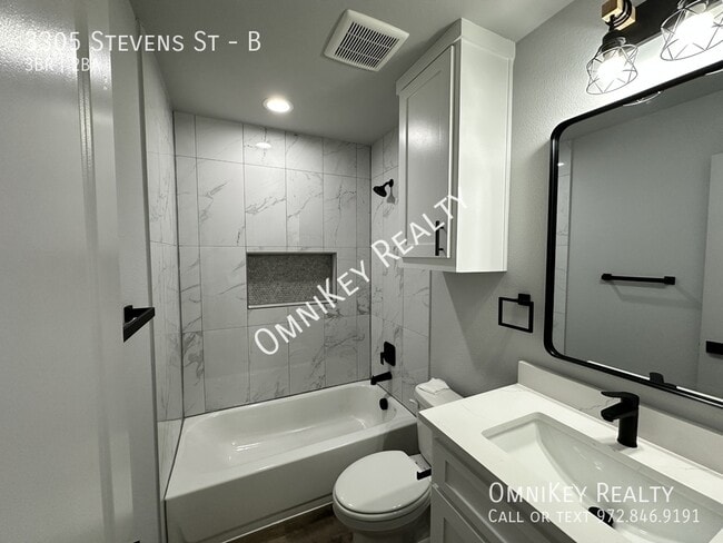 Building Photo - 3305 Stevens St