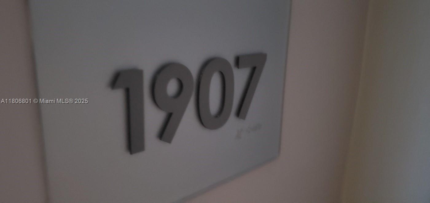 Building Photo - 1100 S Miami Ave