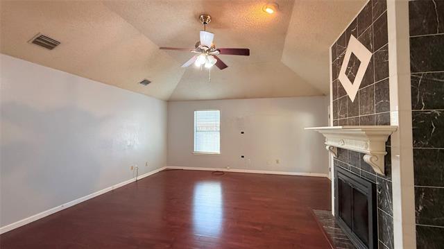 Building Photo - 2907 Sierra Dr