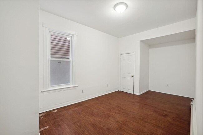 Building Photo - 163 Bidwell Ave