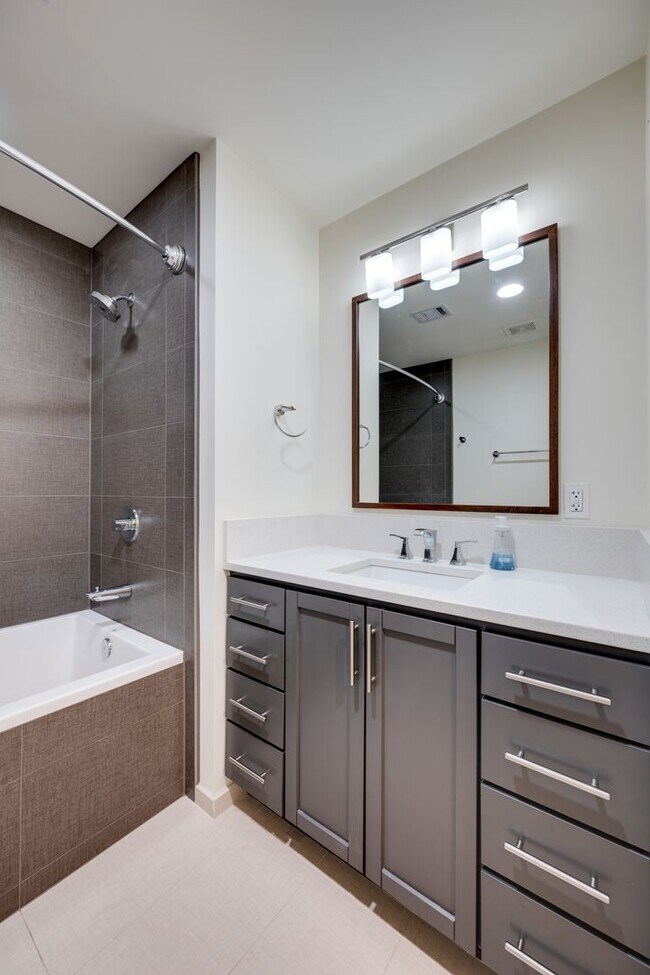 Building Photo - Beautiful 15th floor condo at TwelveTwelve