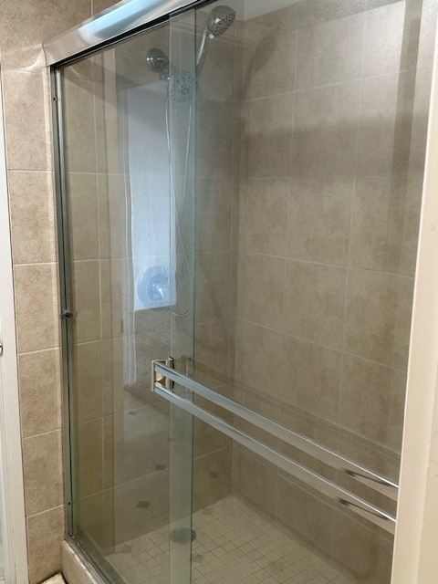 Building Photo - 304 N Riverside Dr