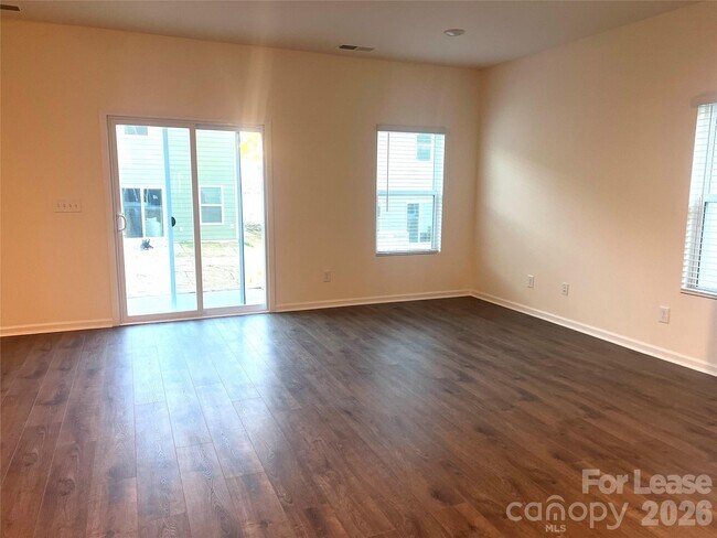 Building Photo - 7117 Bentz St