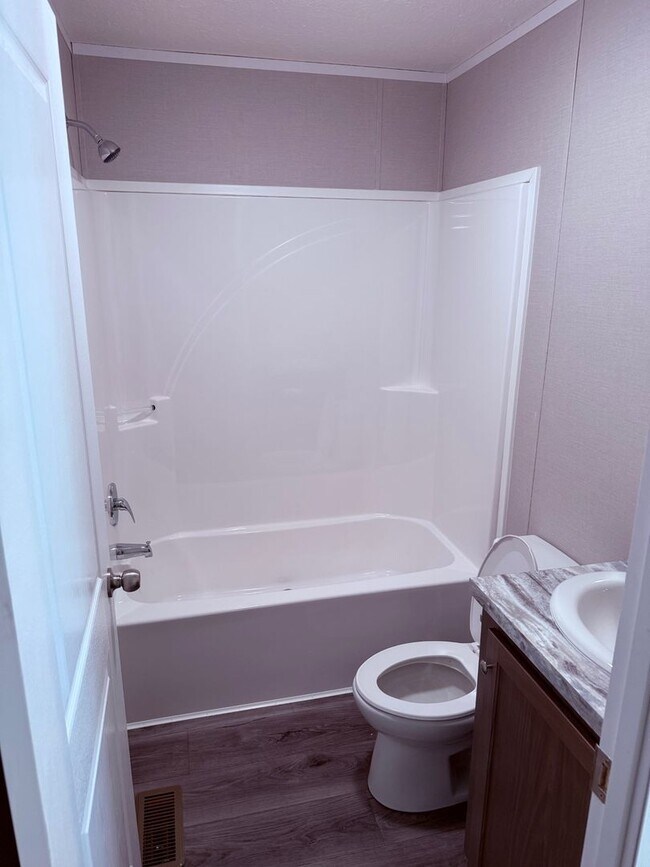 Building Photo - Lot 12