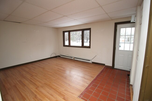 Building Photo - 131 Snyders Lake Rd