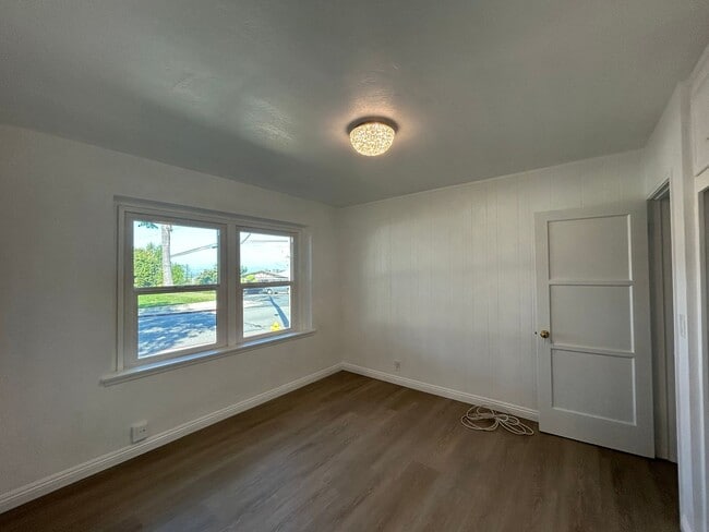 Building Photo - Beautiful 3 bed 2 bath home