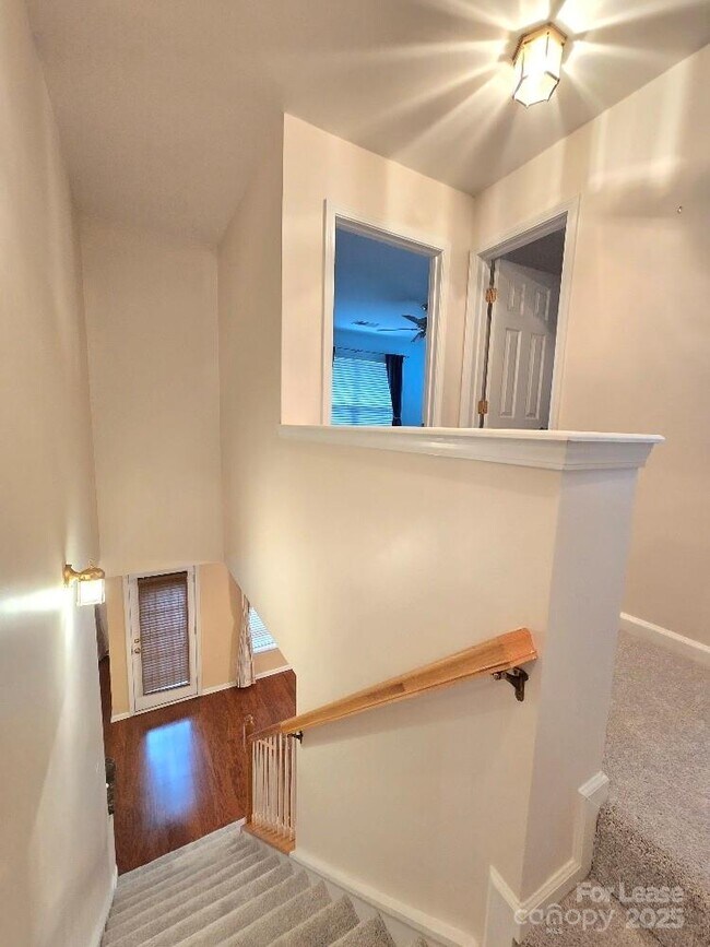 Building Photo - 8221 Brookings Dr