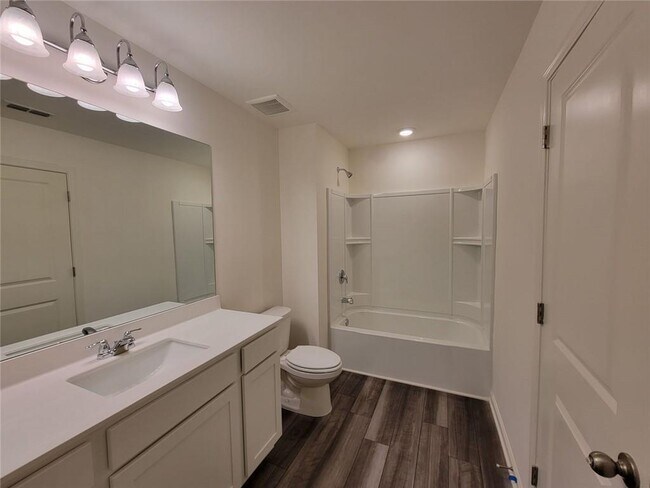 Building Photo - 3560 Eagle Ct