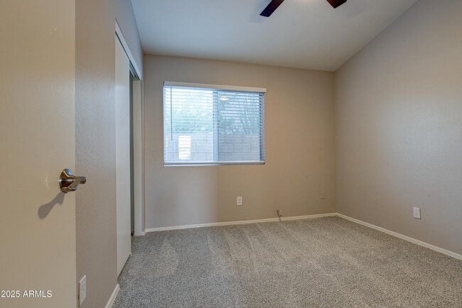 Building Photo - 4402 E Creosote Dr