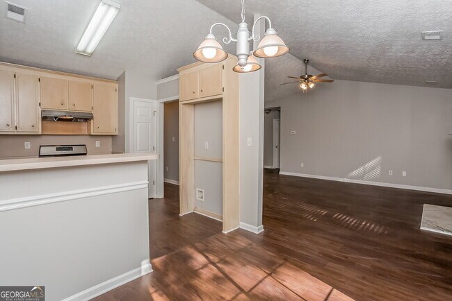 Building Photo - 717 Kaylors Mdw