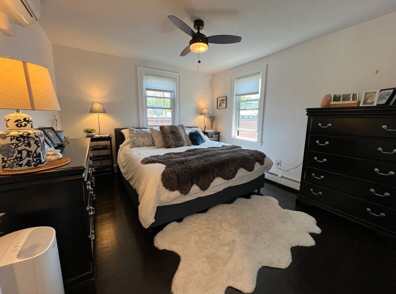 Building Photo - 15 Bothwell Rd