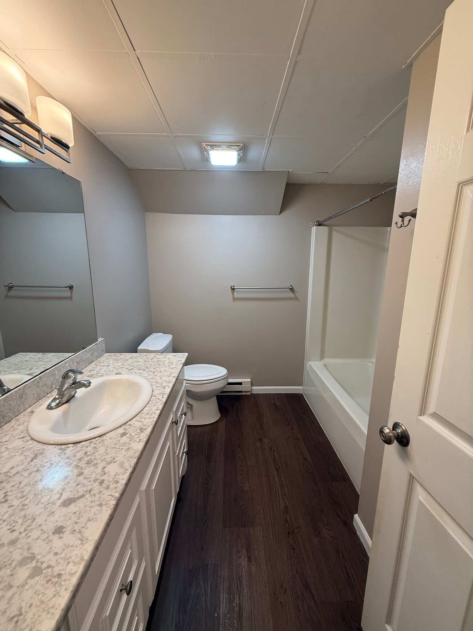 Building Photo - 261 Main St