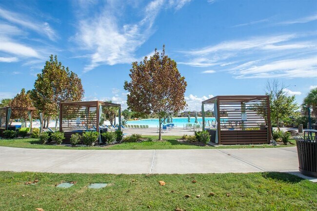 Building Photo - 15123 Monaltrie Dr