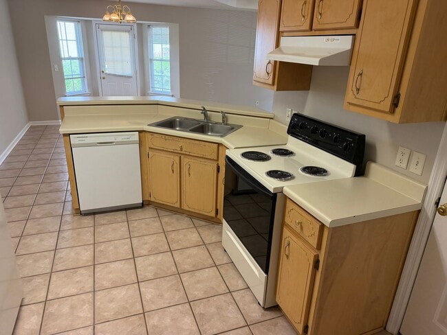 Building Photo - 302 Windrdige Drive