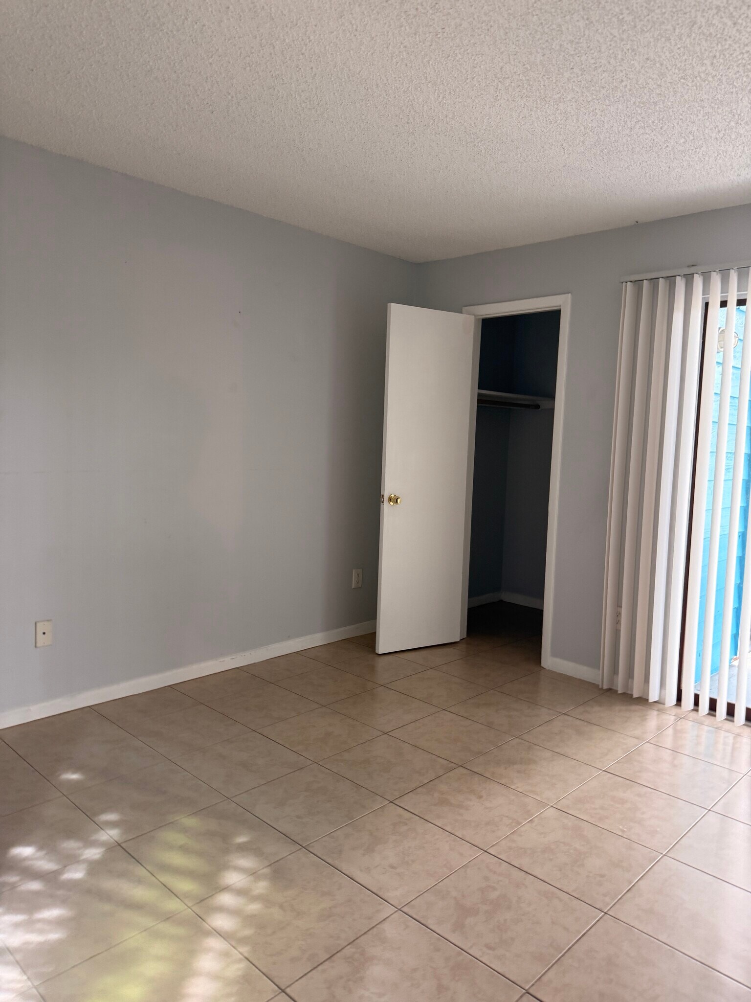 Building Photo - 455 ALT 19 S. 263