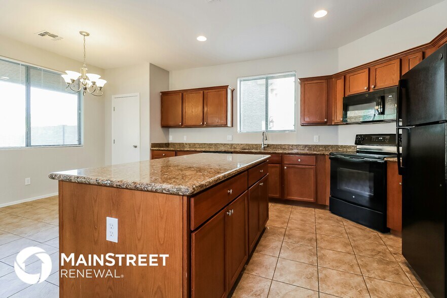 Building Photo - 15418 W Laurel Ln