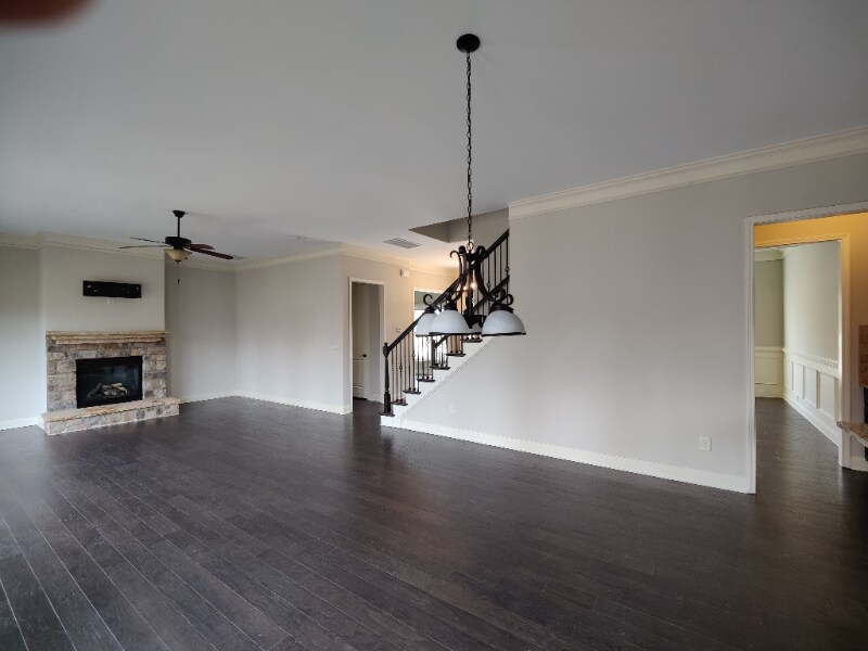 Building Photo - 1650 Bramble Bush Way