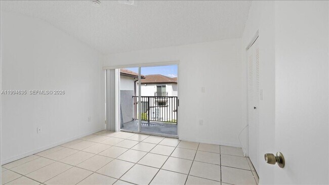 Building Photo - 8625 SW 152nd Ave