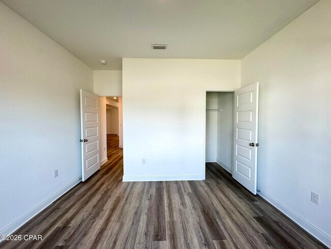 Building Photo - 224 Butler Cv