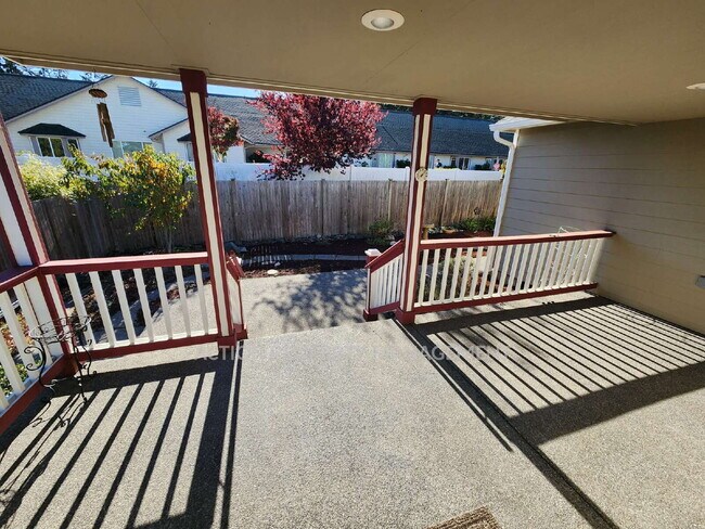 Building Photo - 3 bed 2 bath home in Sequim