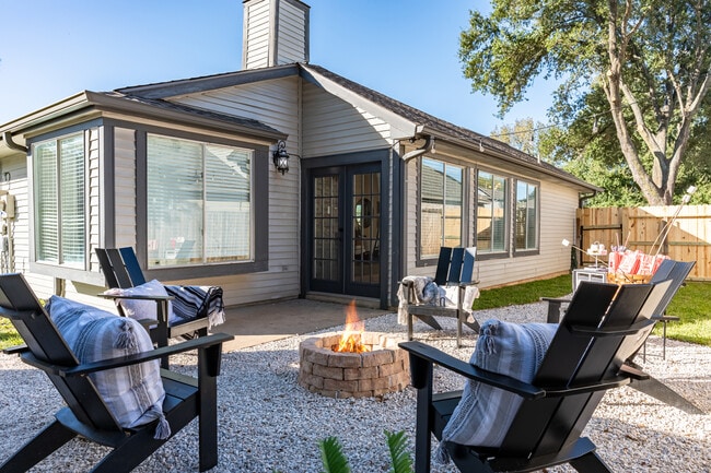 Building Photo - 20231 Linden Tree Dr