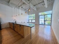 Building Photo - 1 BED | 1 BATH | MODERN CONDO with PARKING SPACE | MIDTOWN