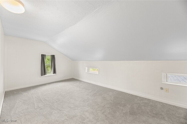 Building Photo - 3060 Ravenna St