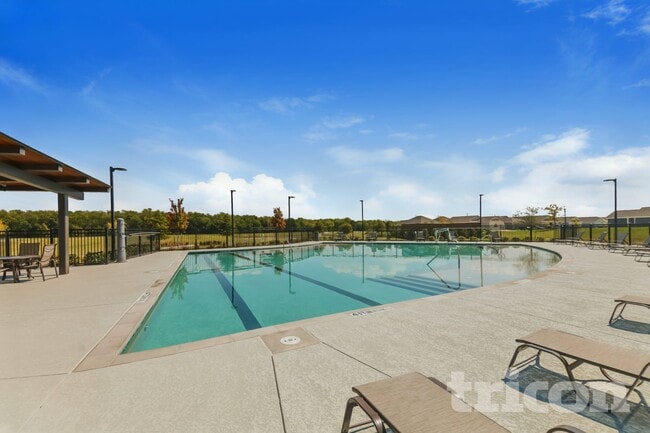 Building Photo - 806 Ginkgo Wy