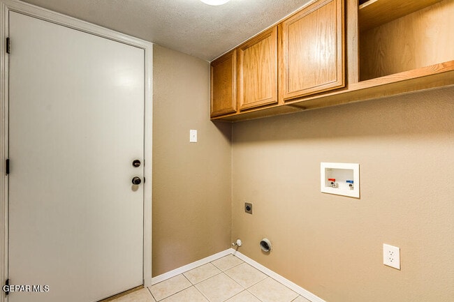 Building Photo - 5705 Laurel Clark Ln