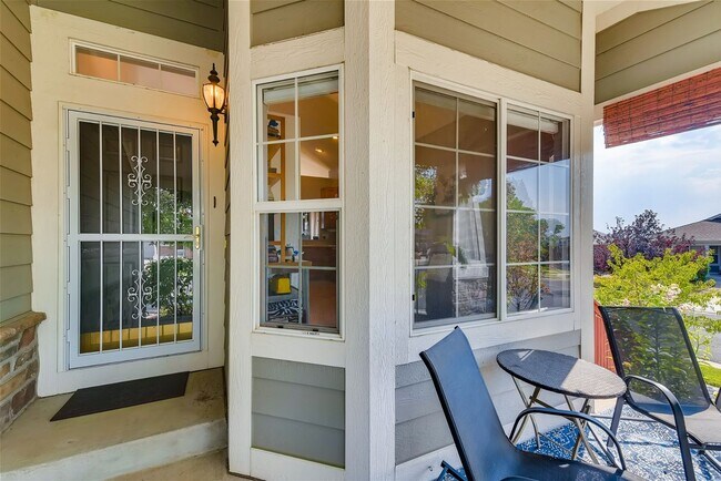 Building Photo - Beautiful 5 Bed 3.5 Bath Home In An Amazin...