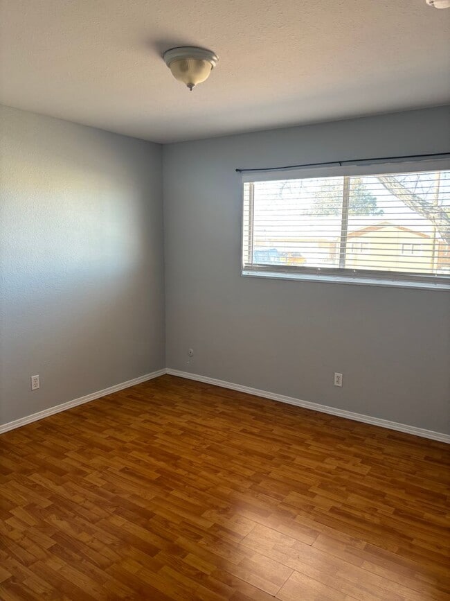 Building Photo - Foothills beauty! Must see!
