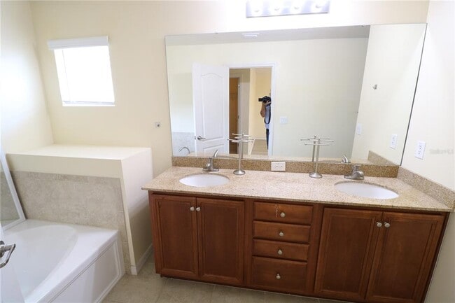 Building Photo - 9029 Aspen Hollow Pl
