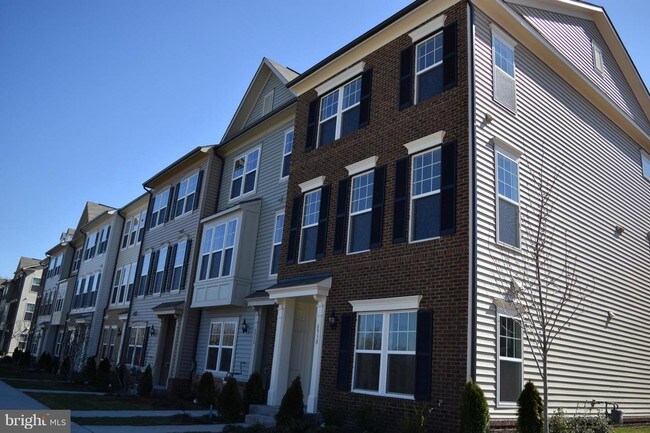 Building Photo - 8932 Dahlgren Ridge Rd