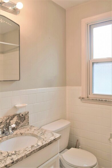 Building Photo - 1229 Louisville Ave