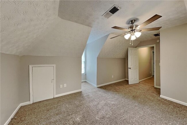 Building Photo - 1311 Bustling Ln SW