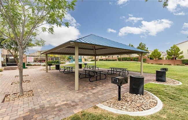 Building Photo - 8974 Don Valley Ave