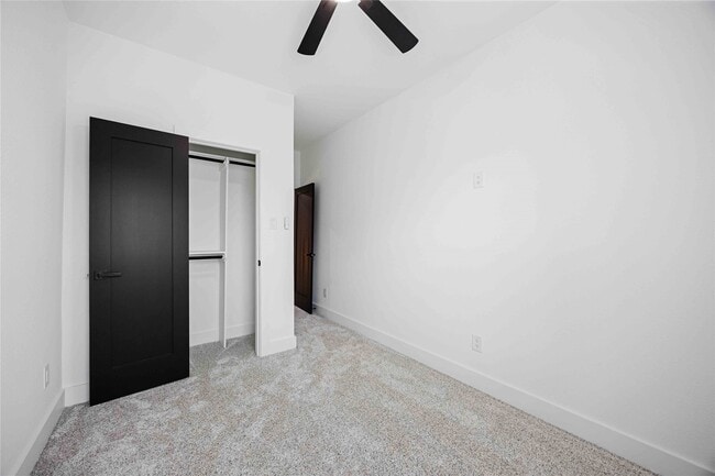 Building Photo - 4125 Shelby Cir