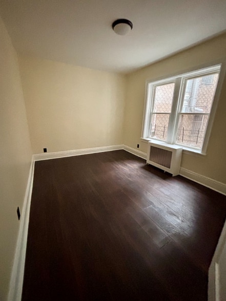 Primary Photo - 500 8th St