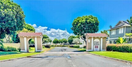 Building Photo - Beautifully Renovated 3BR/2.5BA Home with ...