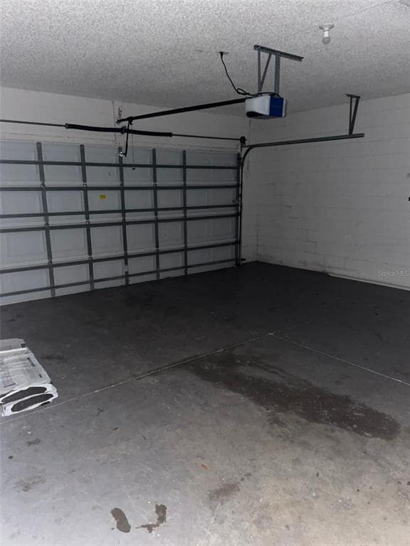 Building Photo - 1051 Dudley Dr