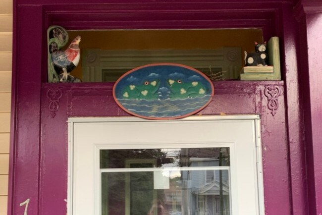 Building Photo - 719 Savannah Ave