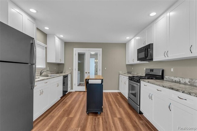 Building Photo - 3320 Harvard Rd