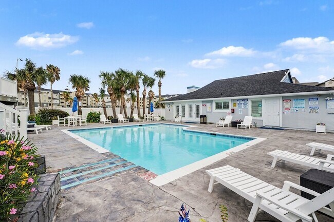 Building Photo - 3506 Cove View Blvd
