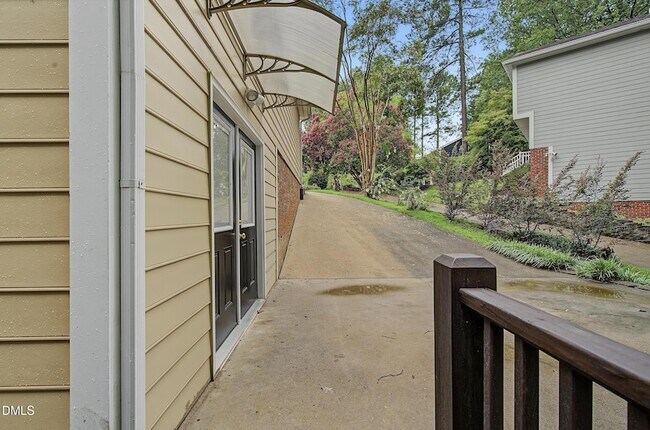 Building Photo - 106 Dilworth Ct