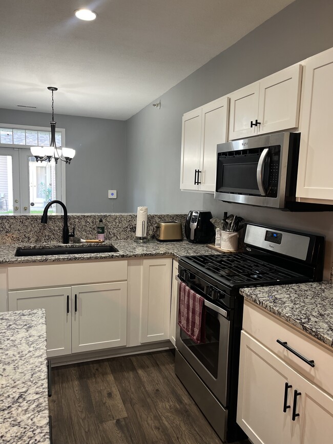 Building Photo - 5648 Winnetka Ave N