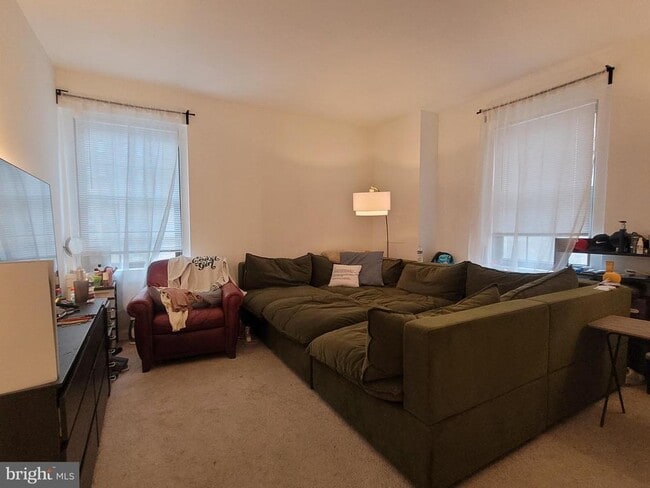 Building Photo - 219 S 18th St