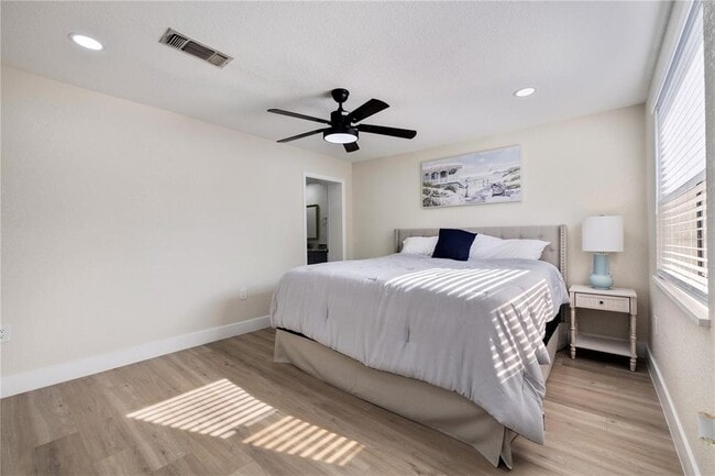 Building Photo - 490 82nd Ave