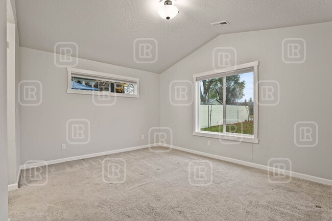 Building Photo - 17014 E Knox Ln