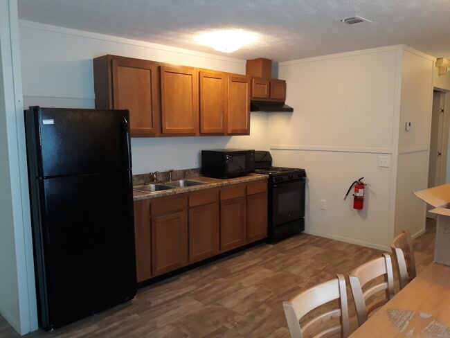 Building Photo - 1702 Cripple Creek St