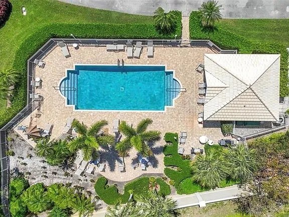 Building Photo - 13641 Worthington Way